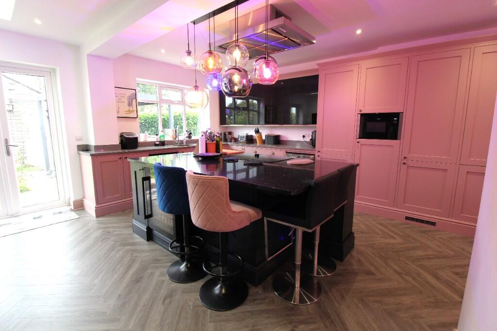 Diing Kitchen