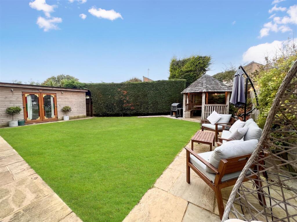 Rear Garden: