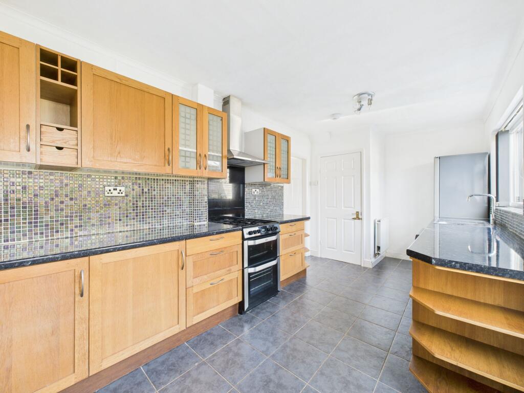 Dining/Kitchen