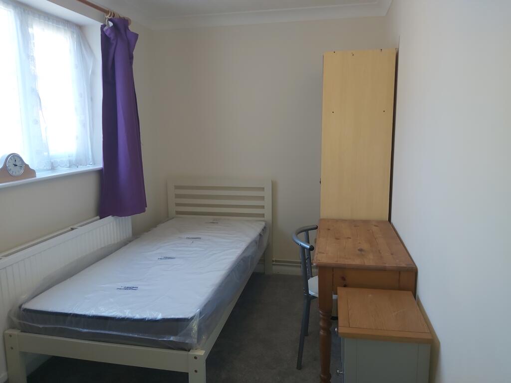 bed 4