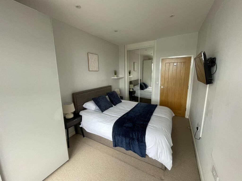 bedroom.jpg