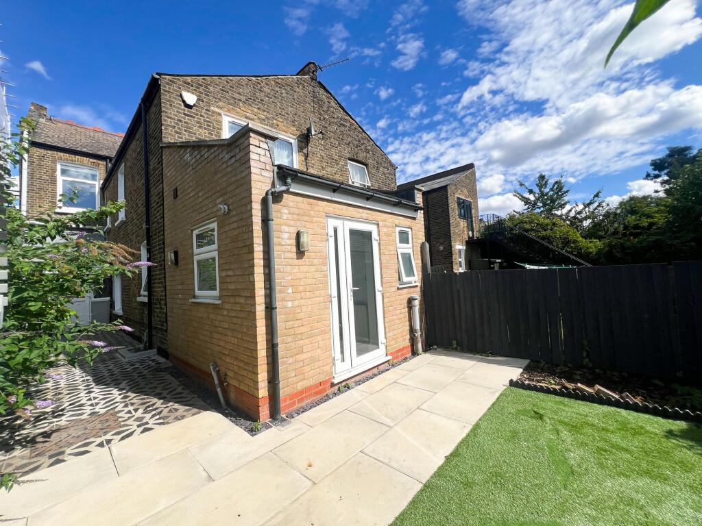 Wallwood Rd E11