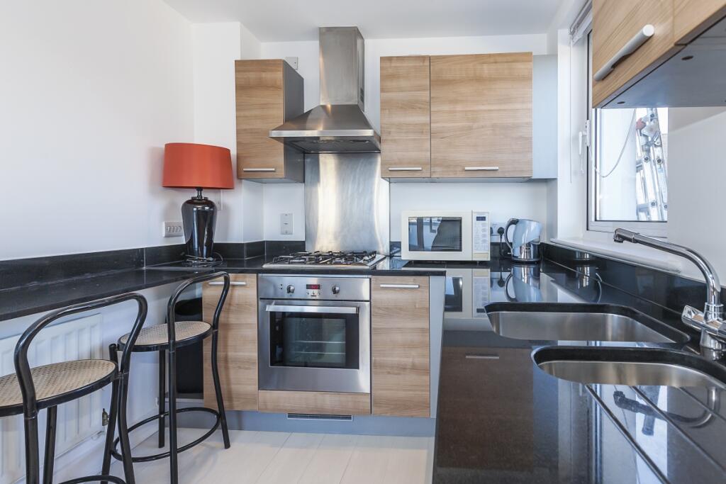 Kitchen (2)