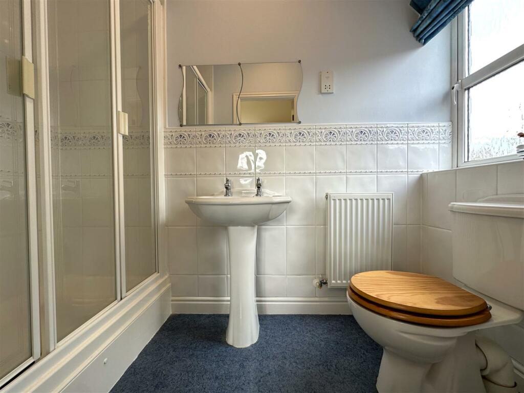 En-Suite Shower Room 713