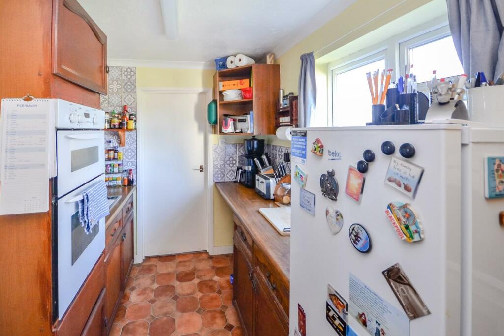 kitchen .jpg