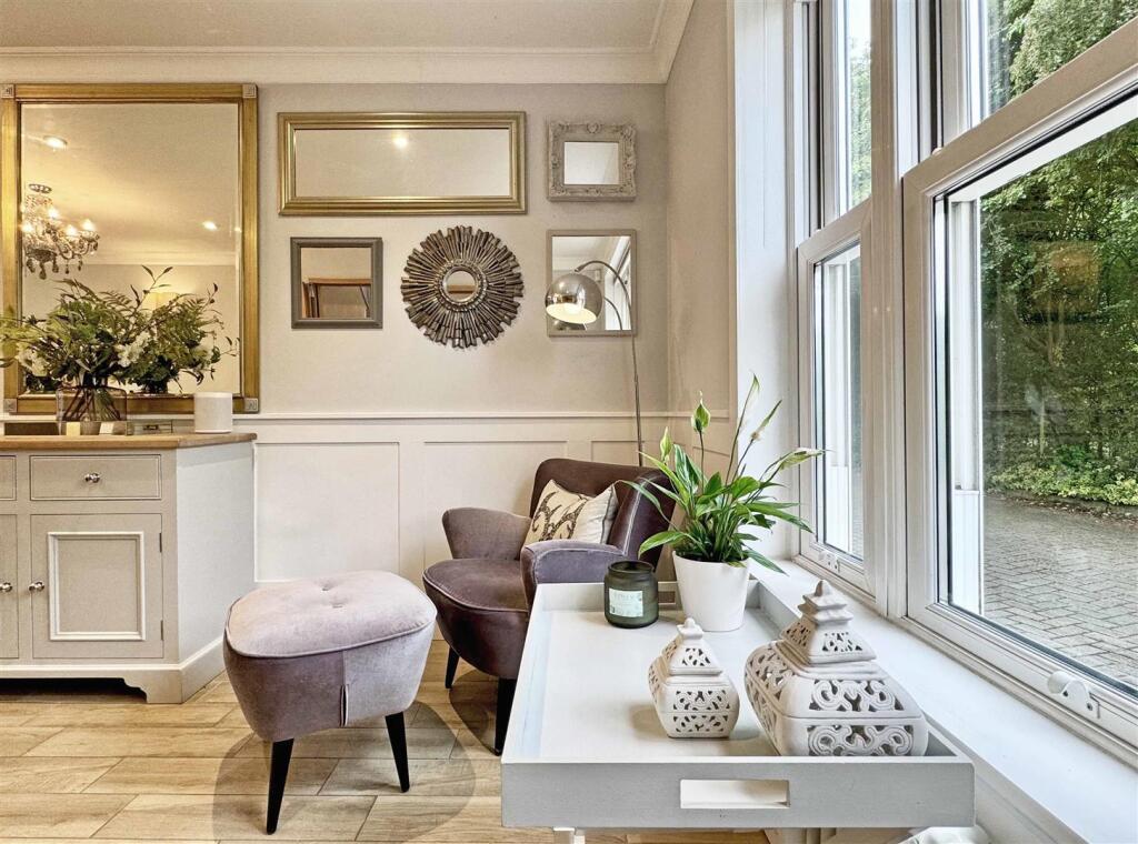 Dining Room c.jpg