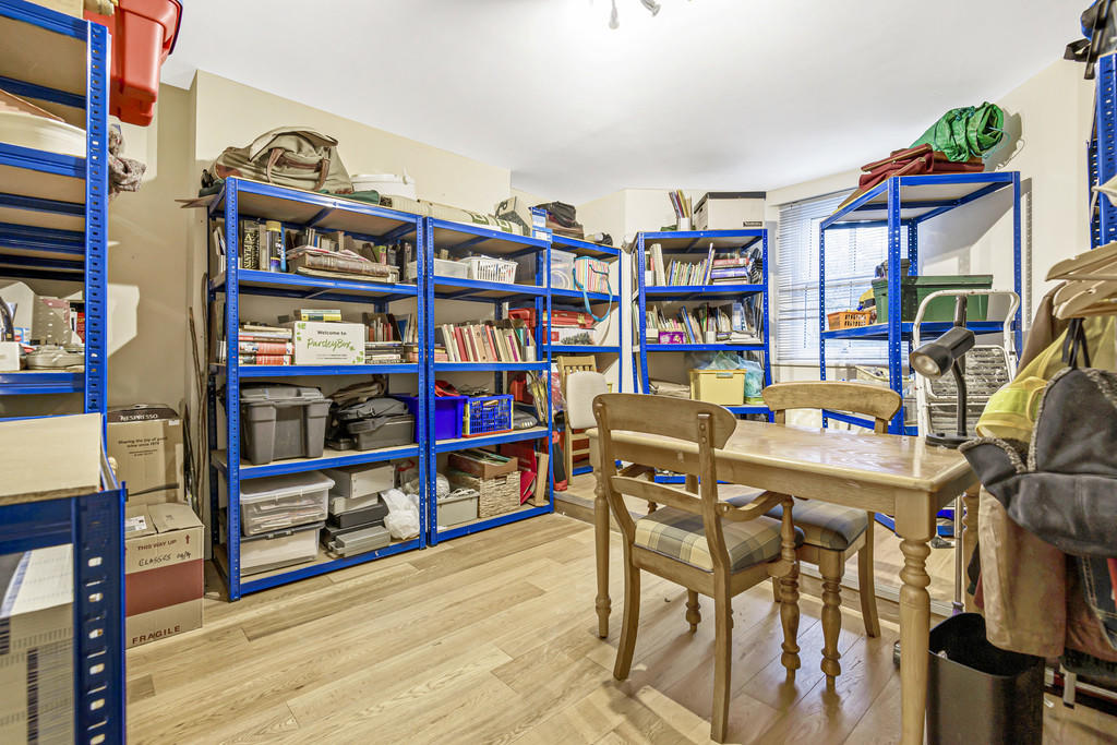 Family Room/Bedro...