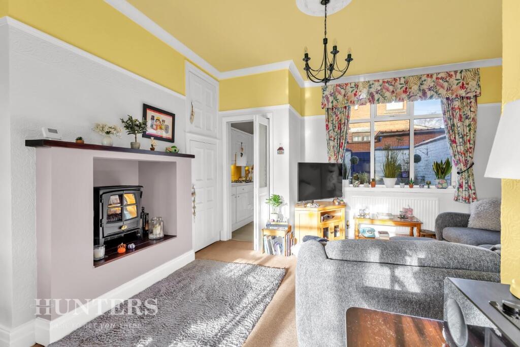 Living Room &amp; Dining Area