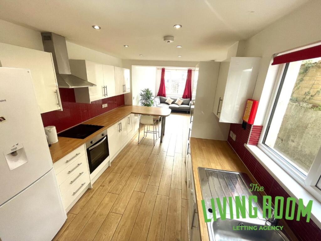 Kitchen 1