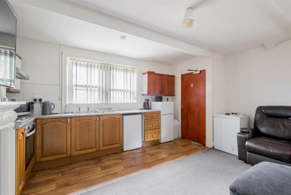 Kitchen/Living Room