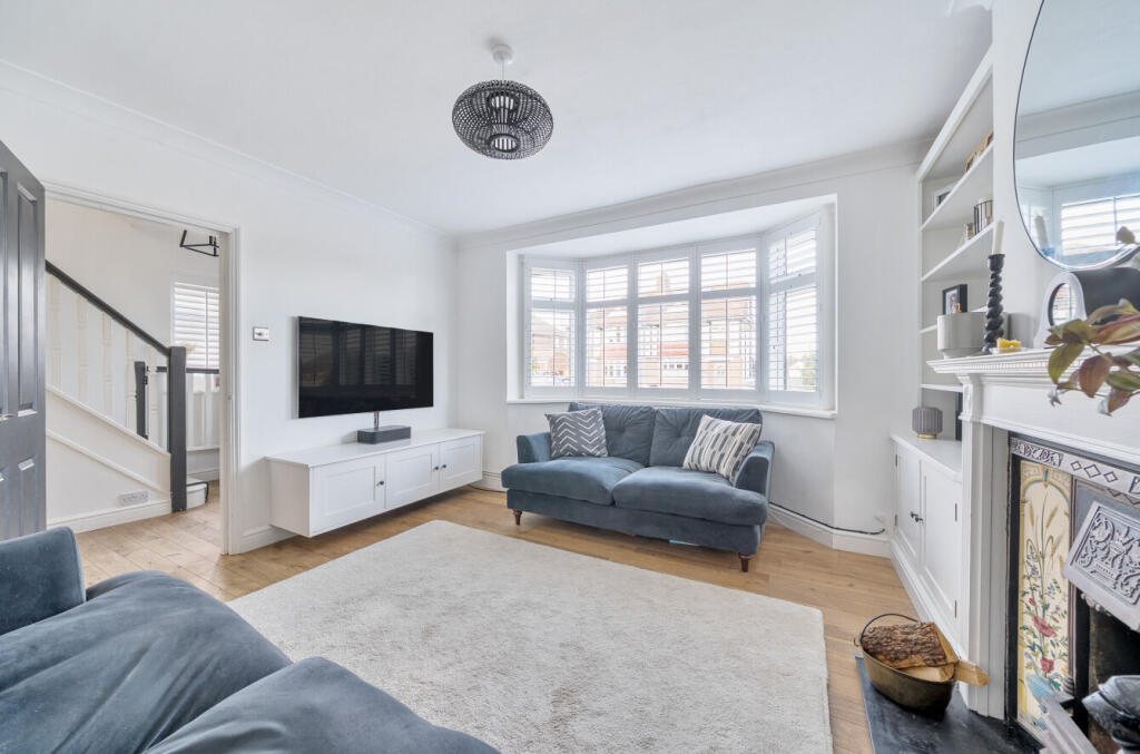 1382516-8-691b481...