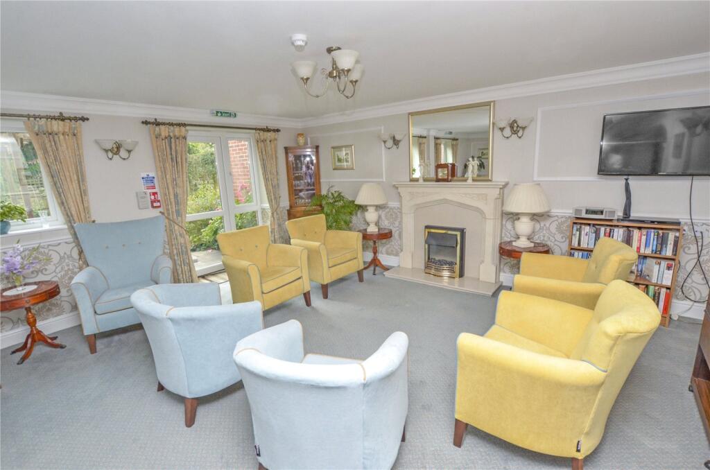 Communal Lounge