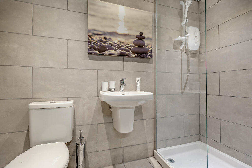 Ensuite Shower Room