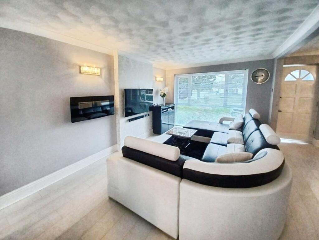 pbox-living_room-342599.jpg