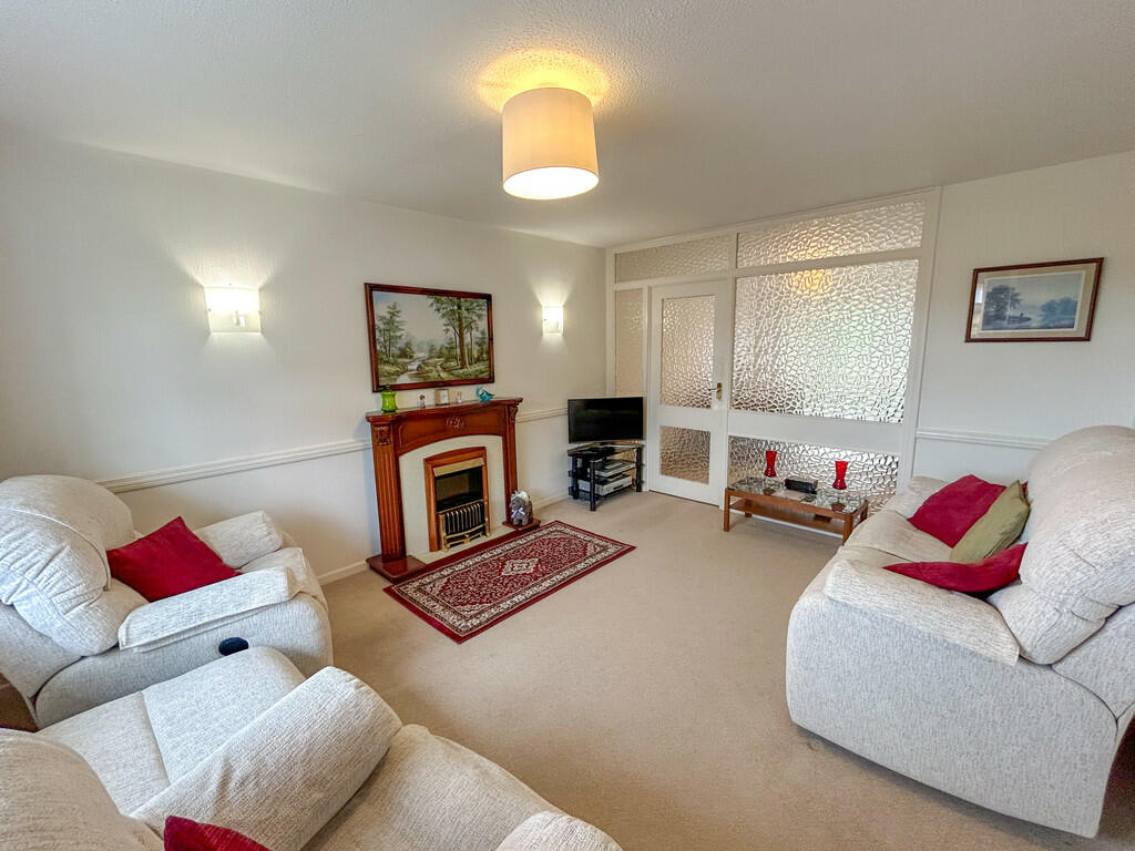 lounge 2