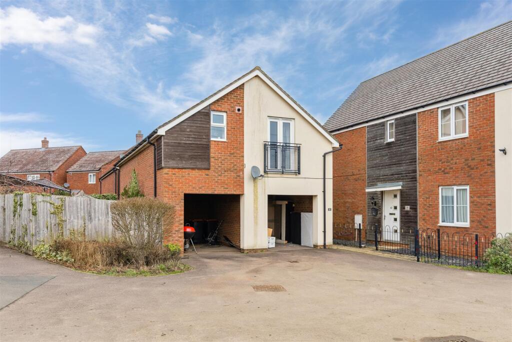 Goldfinch Road