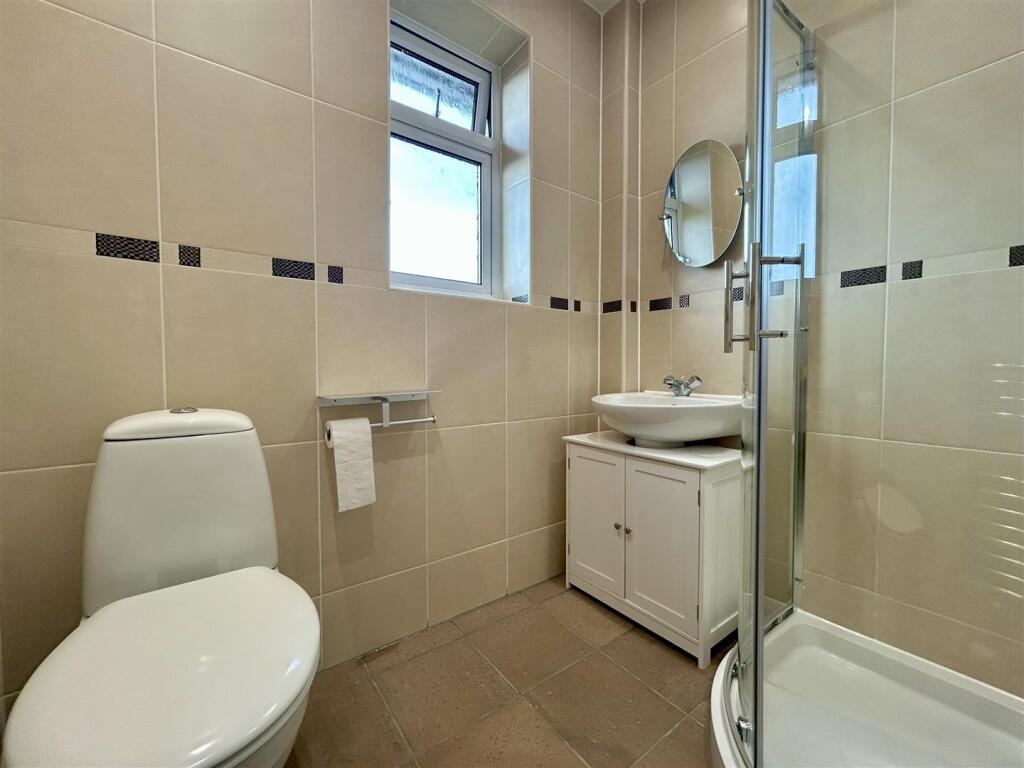 TOILET 1.jpg