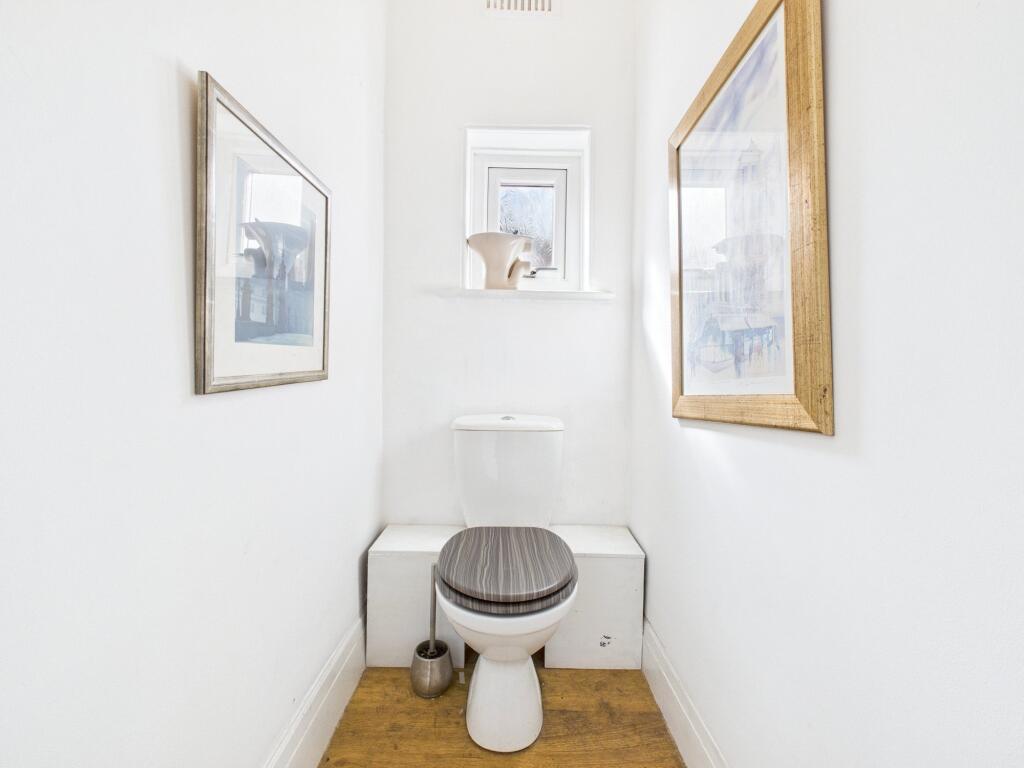 Separate Wc
