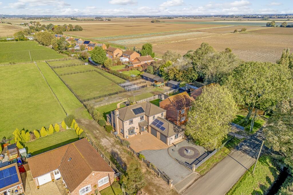 Maple Lodge (Wrangle)-1