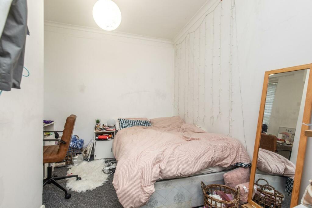 Lewes Road Bedrooms-10.jpg