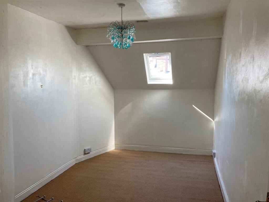 76 High Street - bedroom four.jpg