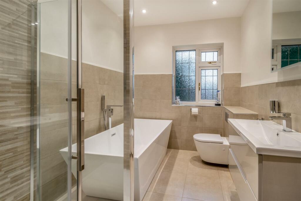 8528405-interior37.jpg