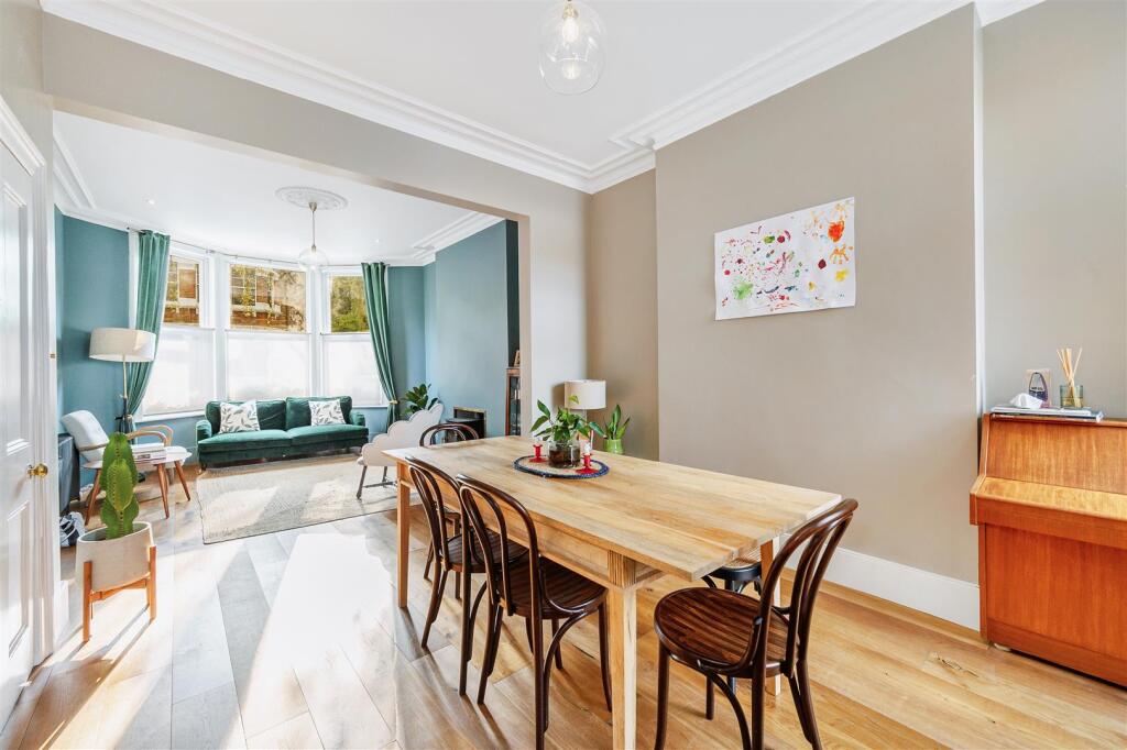 96 Goldsmith Avenue-3.jpg