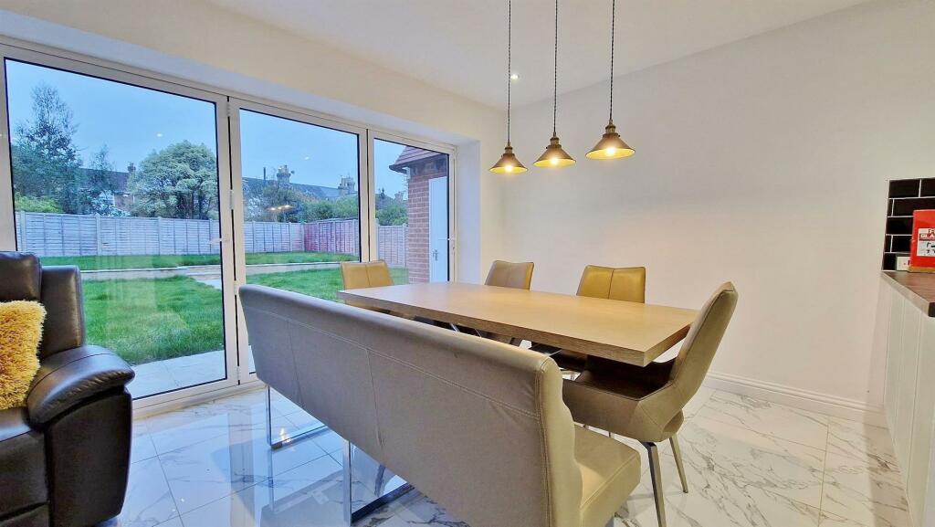 Lounge / Sitting Room