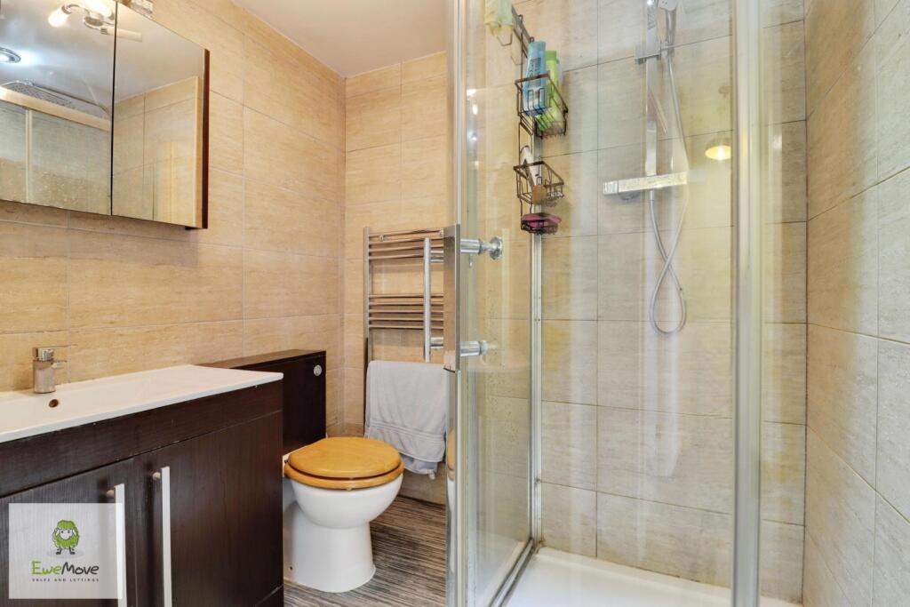 Upstairs shower room - EweMove Cannock