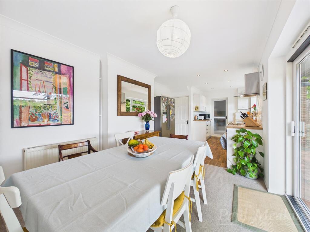 KItchen/ Dining Room