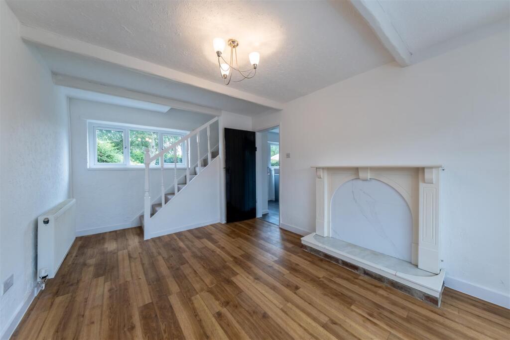 6 Stoneheys Lane-009.jpg