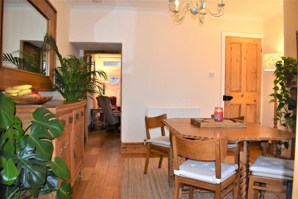 dining room .jpg