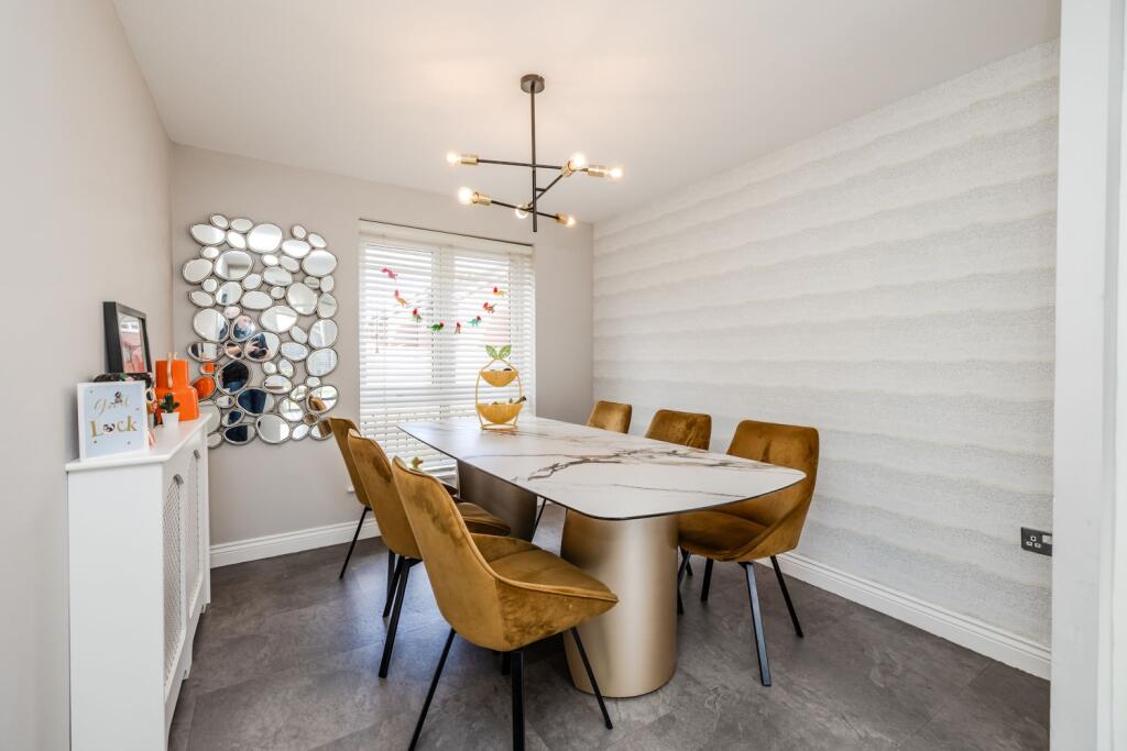 14BridgetGardens-NewcastleGreatPark-NE139DD-8