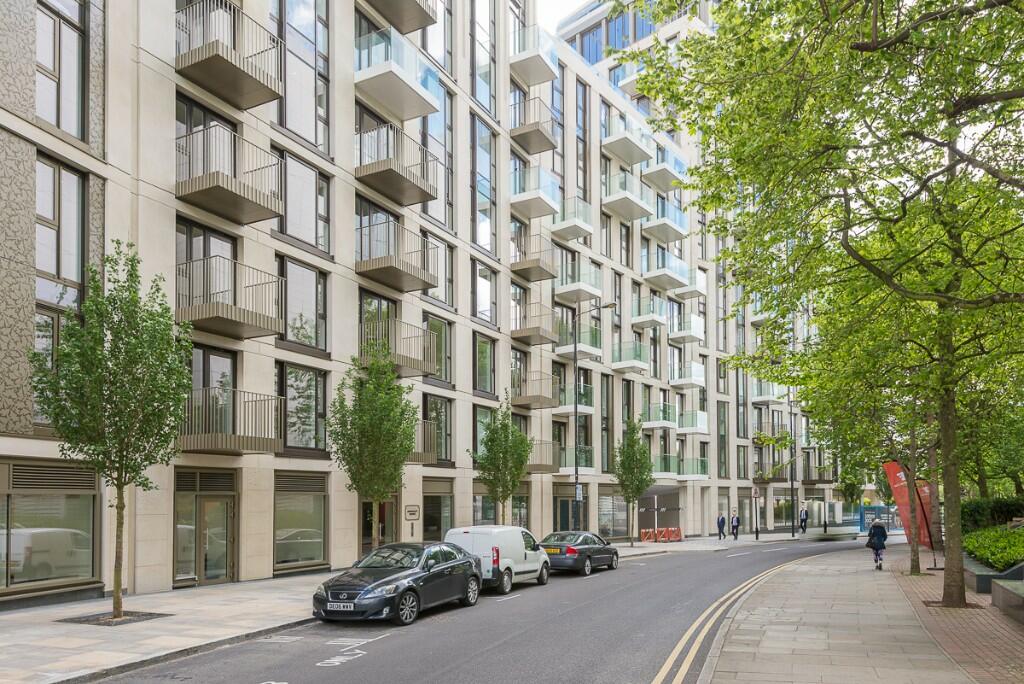 London Dock E1W