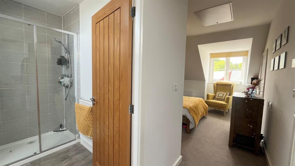 Master suite.jpg