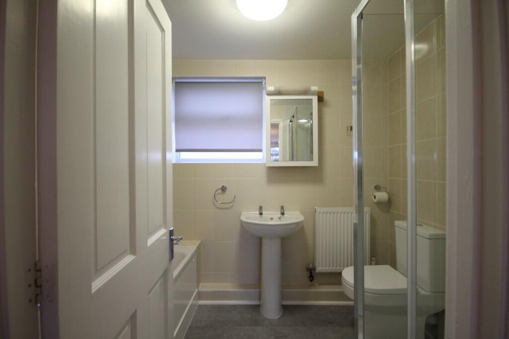 En-suite bathroom