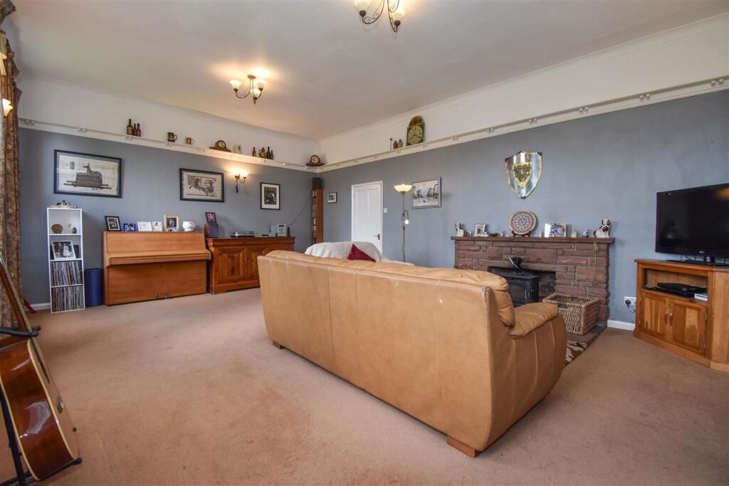 Cherry Trees Cottage Living Room b.jpg