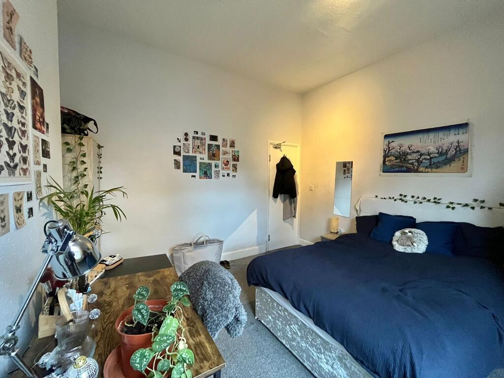 upload_bedroom_3_659d128ca90b0.jpeg