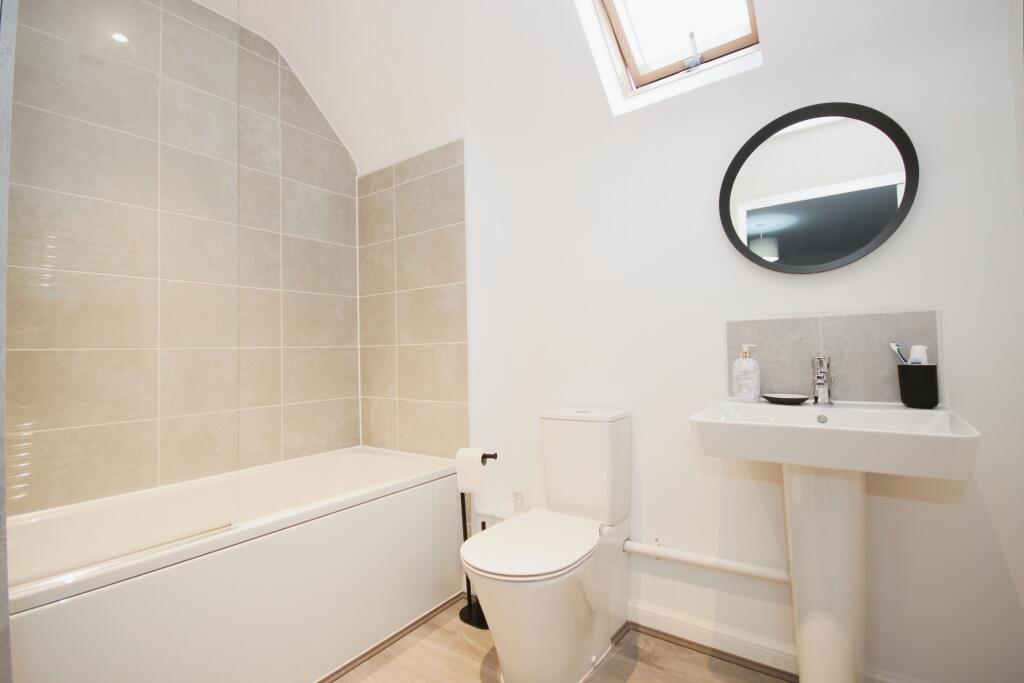 En Suite Bathroom