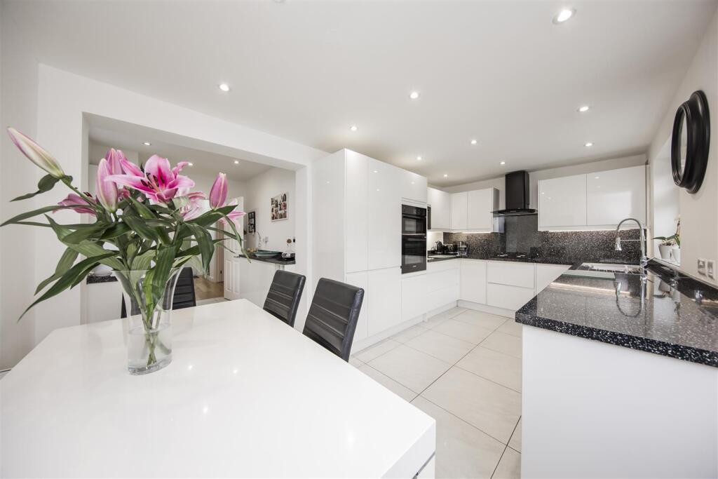 Kitchen Breakfast Room