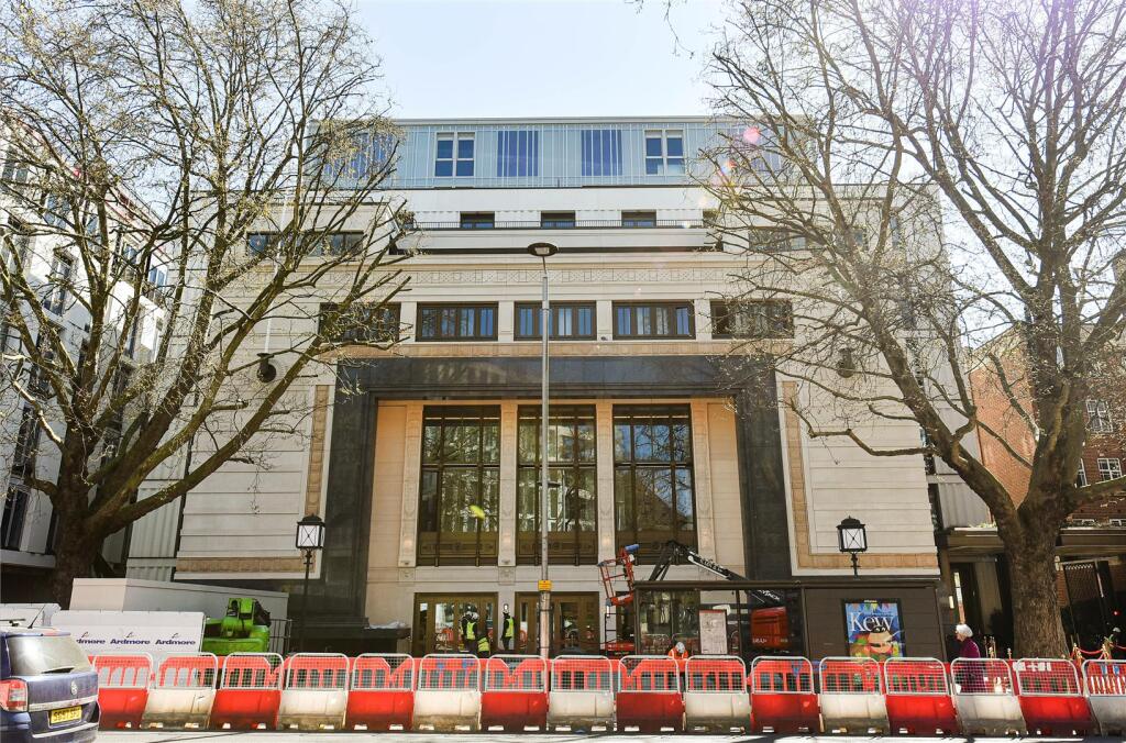 53 Holland Park Gate-19.jpg