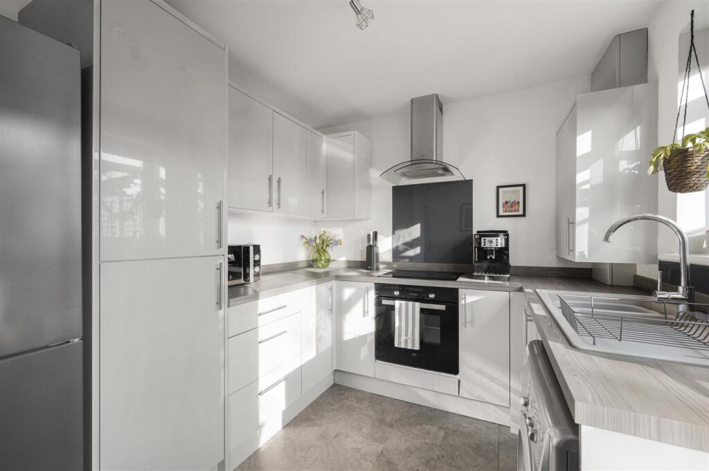 Fitted Kitchen