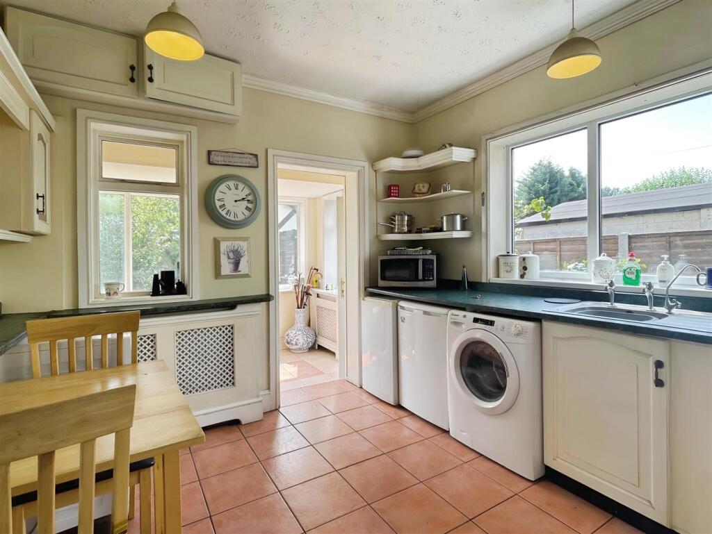 Kitchen Diner