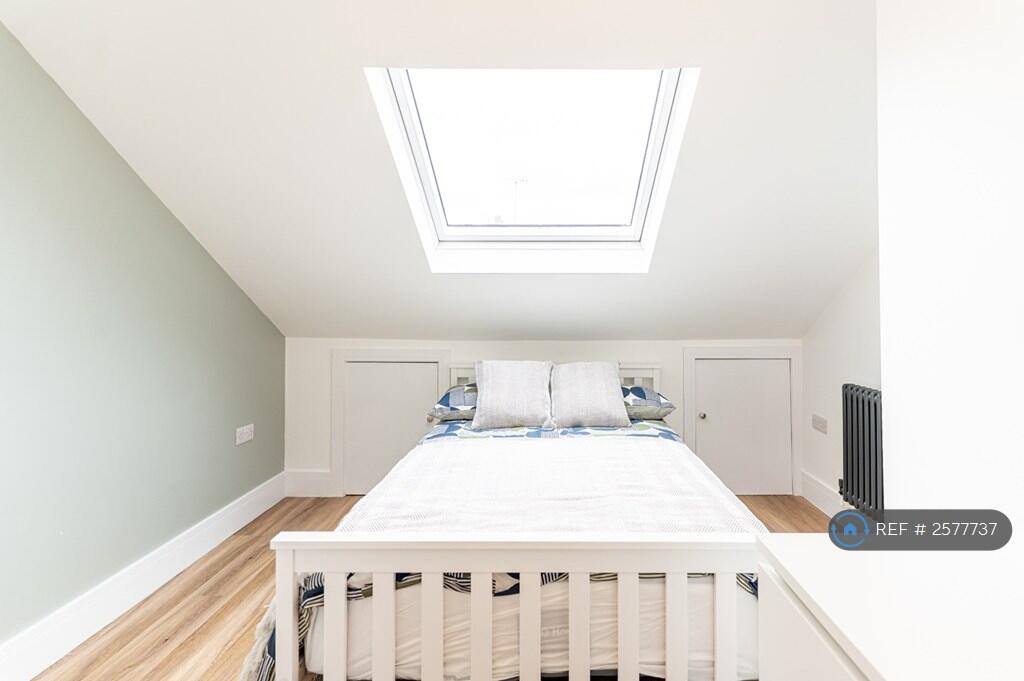 Bedroom 5 With En-Suite 