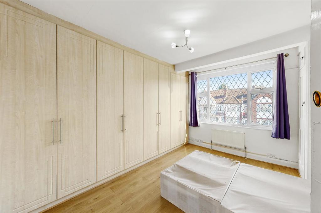 27 Shelley Gardens - Zlo7tbDJRyuyBWE4sbPf.jpg