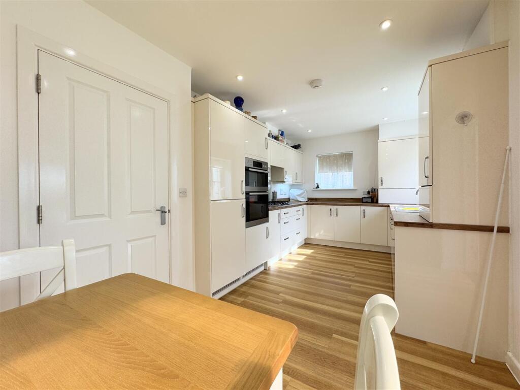 Kitchen Diner