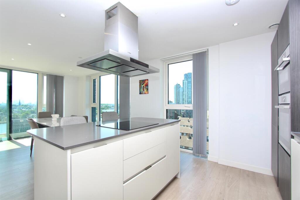 Sandpiper Building, N4