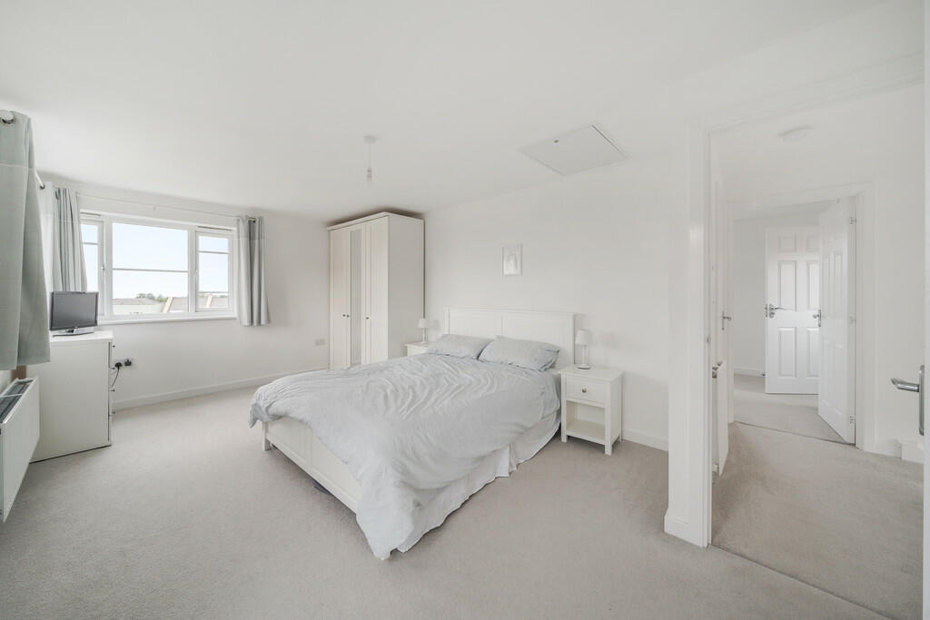 11 - Bedroom 1 - ...