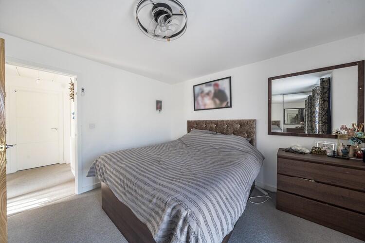 6 68245bcf5b2f7 1293970 ARW 6