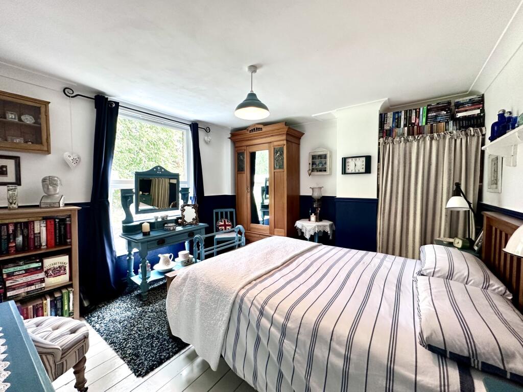 bed 1